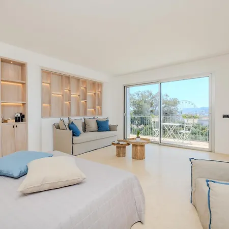 Panoramic Luxury By Antares & أولبيا