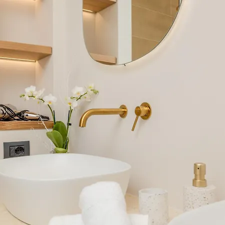 Panoramic Luxury By Antares & بيت ضيافة